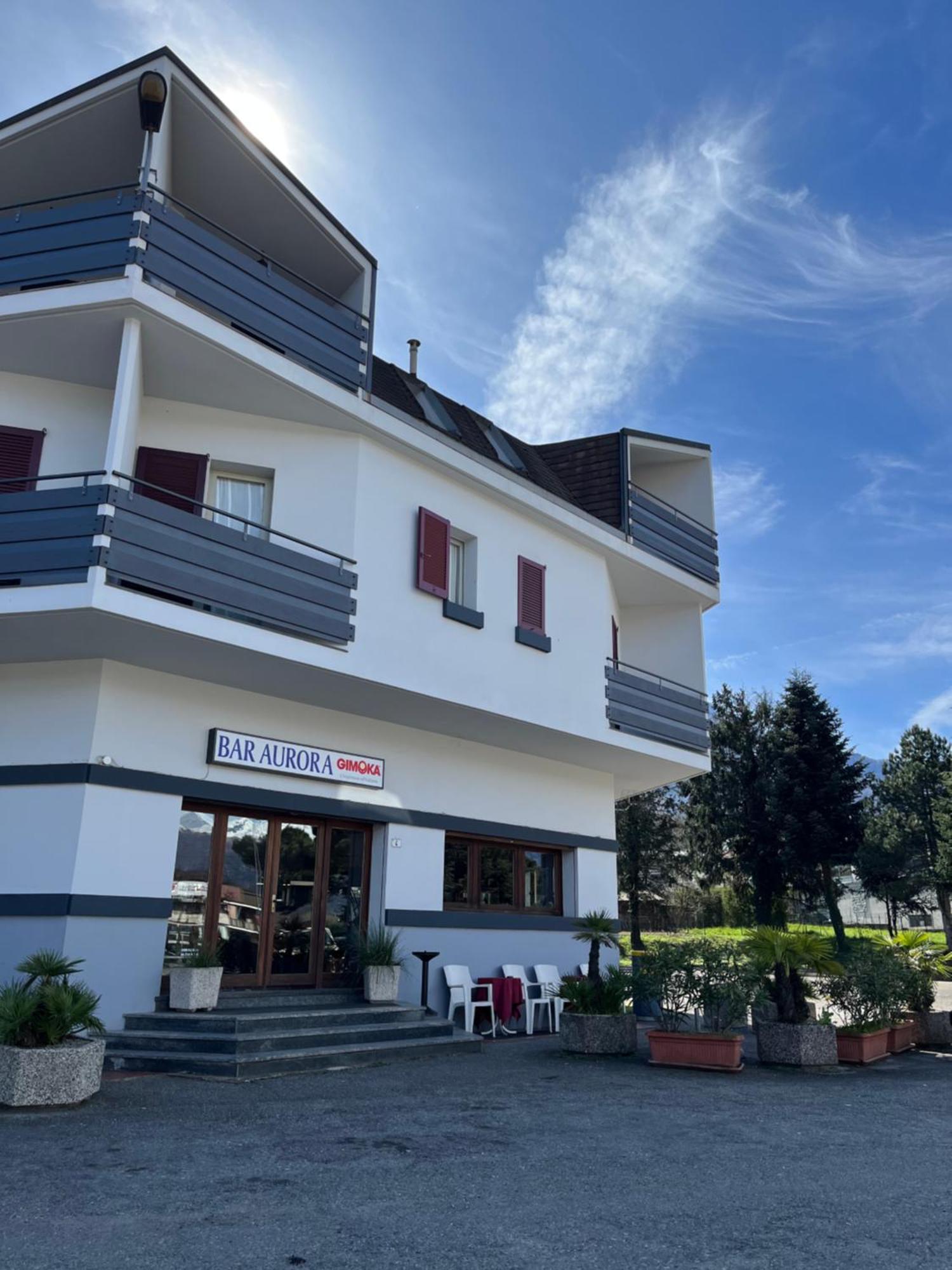 Hotel Aurora Colico Exterior photo